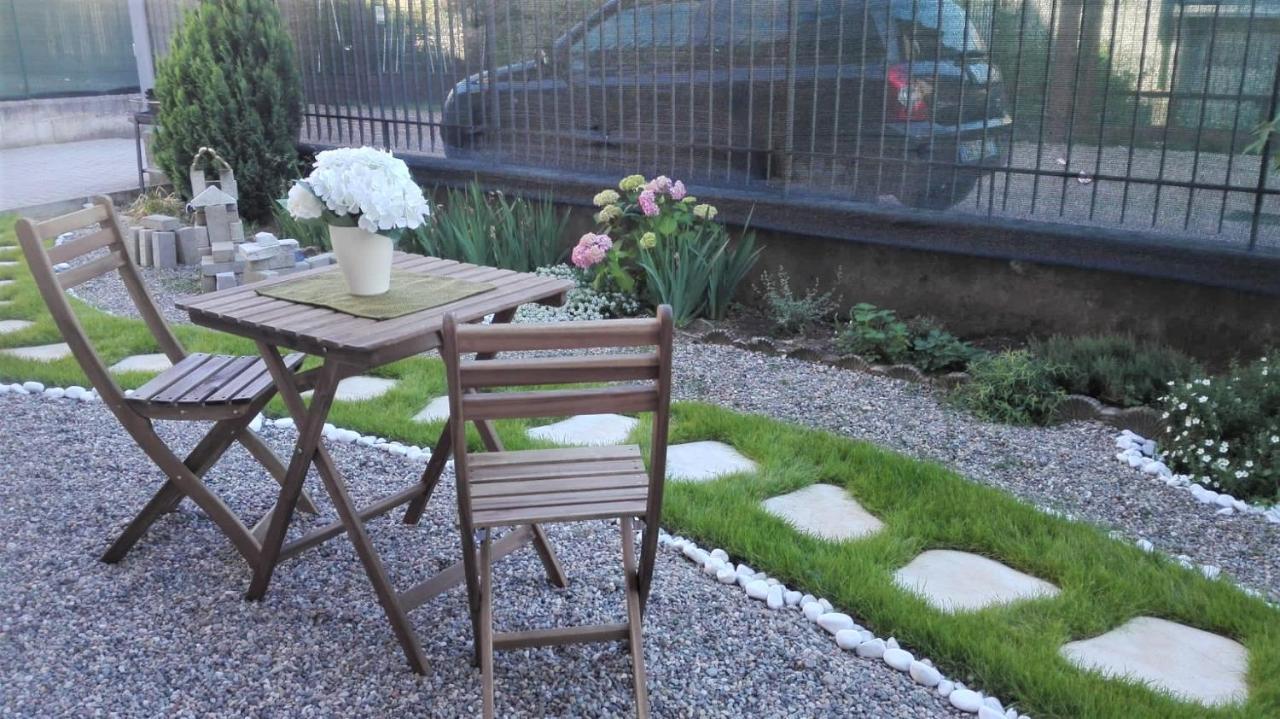 Jolie Maison Cassano Magnago Eksteriør billede
