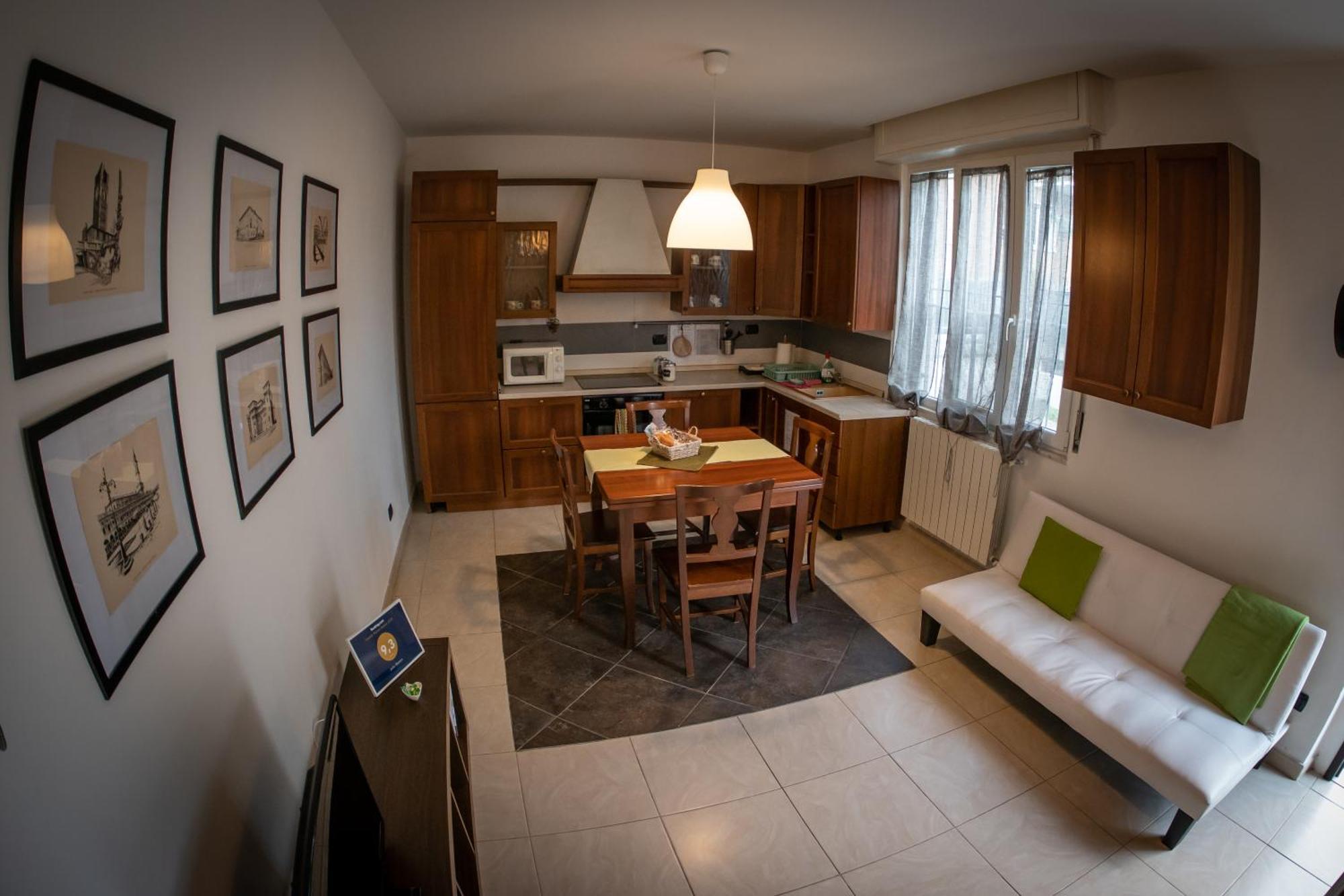 Jolie Maison Cassano Magnago Eksteriør billede
